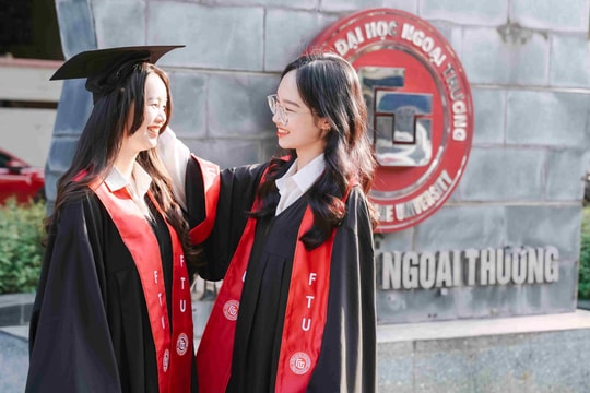 Hiệu trưởng Trường Đại học Ngoại thương gửi thư chúc mừng các tân sinh viên Khóa 64