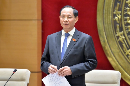 Phó Chủ tịch Quốc hội, Thượng tướng Trần Quang Phương dự gặp mặt các thế hệ ĐBQH tỉnh Cao Bằng