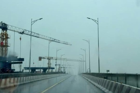 Hạn chế phương tiện qua cầu Gianh trên Quốc lộ 1, tỉnh Quảng Trị