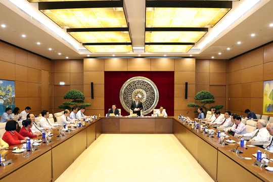 Đoàn ĐBQH tỉnh Cao Bằng luôn thể hiện tinh thần trách nhiệm cao trước cử tri và Nhân dân