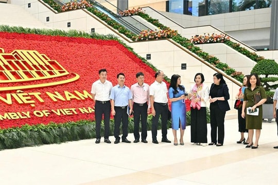 Chuẩn bị chu đáo cho cuộc gặp mặt đặc biệt của Tổng Bí thư Tô Lâm với các thế hệ đại biểu Quốc hội