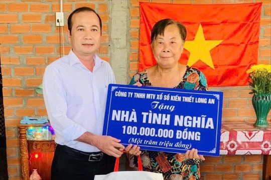 Công ty Xổ số kiến thiết Long An hỗ trợ người có công với cách mạng xây nhà tình nghĩa