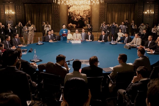 Cinetour tại Hà Nội cùng đoàn phim “Mưa đỏ”