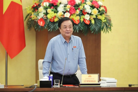 Phó Chủ tịch Quốc hội Lê Minh Hoan tiếp Đoàn ĐBQH các khóa tỉnh Cà Mau và Đồng Tháp