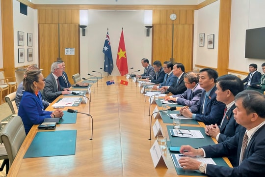 Đoàn Ủy ban Quốc phòng, An ninh và Đối ngoại thăm làm việc tại Australia