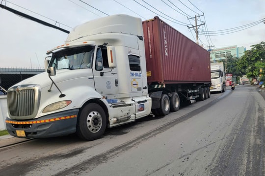 TP. Hồ Chí Minh: Xe tải trên 2,5 tấn, xe khách trên 16 chỗ di chuyển trên phần đường hỗn hợp đường Đỗ Mười, Lê Đức Anh thế nào?