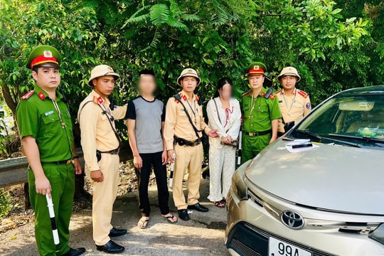 CSGT Hà Nội phát hiện đối tượng tàng trữ ma túy trên quốc lộ