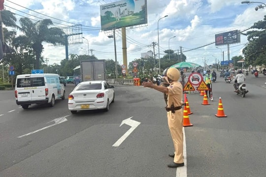 TP. Hồ Chí Minh hướng dẫn người dân tránh kẹt xe dịp lễ 2/9