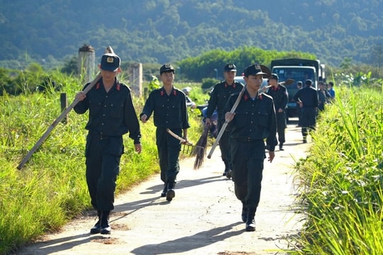 Công an Lâm Đồng gắn bó cơ sở, thắt chặt tình đoàn kết quân dân