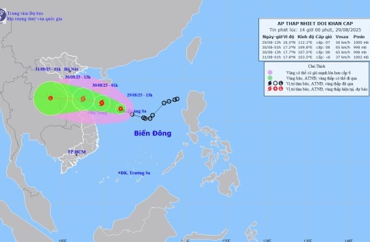 Áp thấp nhiệt đới có thể mạnh lên thành bão, cách TP. Huế khoảng 450km
