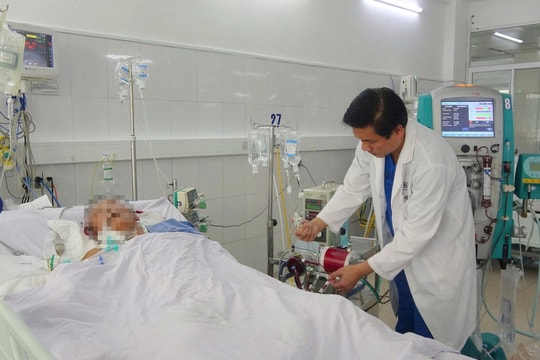 Bức thư xúc động của mẹ bệnh nhân bị điện giật dẫn đến ngừng tim, hôn mê sâu được các bác sĩ cứu sống