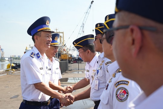 Đoàn công tác Cảnh sát biển Việt Nam rời Jakarta