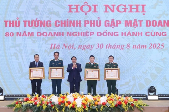 Tập đoàn Viettel đón nhận Huân chương Bảo vệ Tổ quốc hạng Nhất lần thứ hai