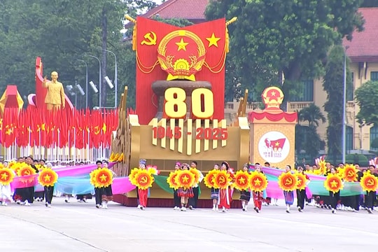 Tổng duyệt diễu binh, diễu hành với sự tham gia của các khối quân đội