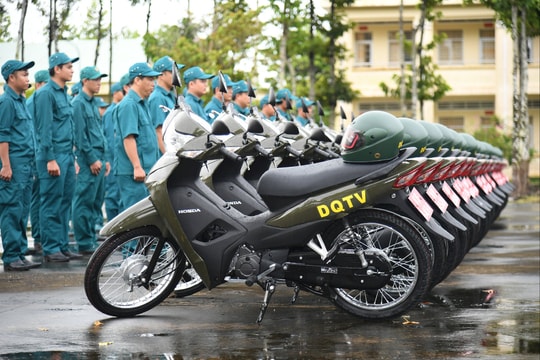 Ban Chỉ huy Quân sự cấp xã An Giang tiếp nhận 204 xe mô tô thực hiện nhiệm vụ