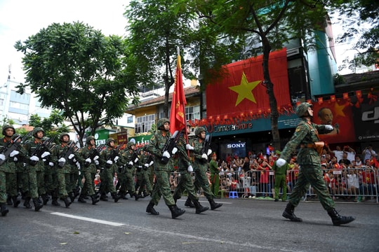 Nghệ sĩ nhiếp ảnh Nguyễn Á: "Bí kíp" săn ảnh diễu binh, diễu hành