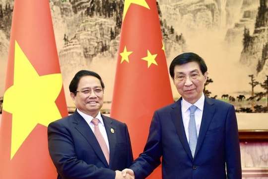 PM Pham Minh Chinh meets with Chinese front leader