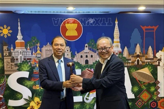 Vietnam assumes rotating chairmanship of ASEAN Committee in Washington D.C