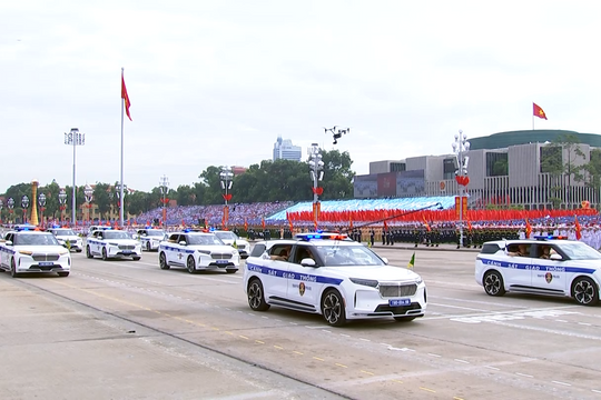 Các khối xe đặc chủng Công an nhân dân tại Lễ kỷ niệm 80 năm Cách mạng tháng Tám thành công và Quốc khánh 2/9