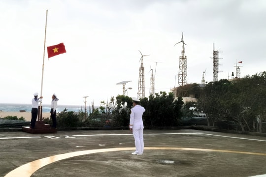 Trường Sa rộn ràng trong niềm vui ngày Quốc khánh