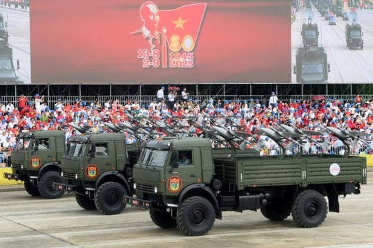 Tên lửa, radar, UAV Viettel "đi giữa lòng dân"