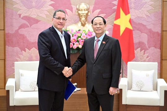 Phó Chủ tịch Quốc hội, Thượng tướng Trần Quang Phương tiếp Đoàn đại biểu cấp cao Đảng Xã hội Chủ nghĩa thống nhất Venezuela