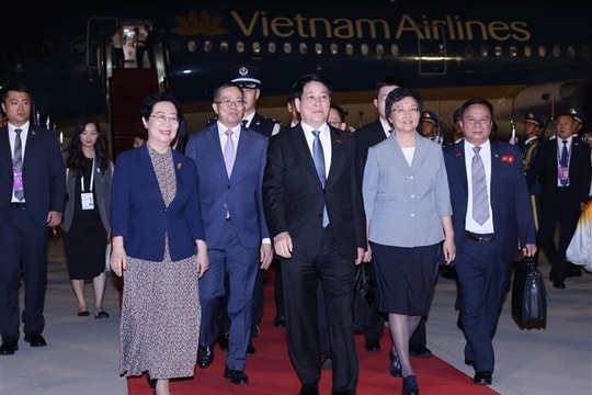 Vietnamese President starts trip for victory over fascism celebration, bilateral activities in China