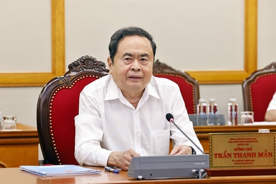 Bộ Chính trị làm việc với Ban Thường vụ Tỉnh ủy, Lai Châu, Hà Tĩnh, Thành ủy Cần Thơ