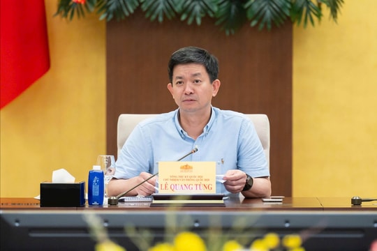 Tổng Thư ký Quốc hội, Chủ nhiệm Văn phòng Quốc hội Lê Quang Tùng chủ trì họp giao ban Văn phòng Quốc hội