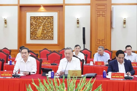 Tổng Bí thư Tô Lâm chủ trì làm việc với Ban Thường vụ Đảng ủy Mặt trận Tổ quốc, các đoàn thể Trung ương