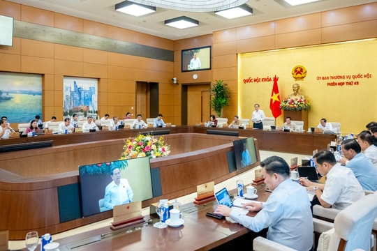 Chủ tịch Quốc hội Trần Thanh Mẫn: Phiên họp thứ 49 có khối lượng công việc lớn, đòi hỏi tập trung trí tuệ, thảo luận dân chủ, khoa học