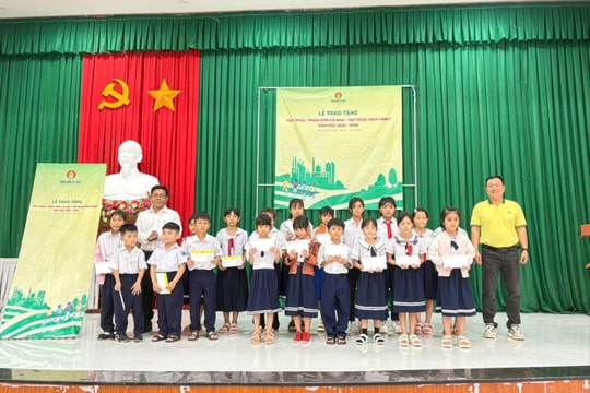 PVCFC dành hơn 3 tỷ đồng trao học bổng năm học mới