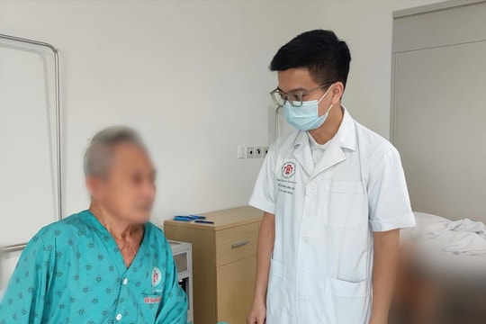 Người đàn ông nhập viện nguy kịch sau khi tự nặn mụn ở ngón chân