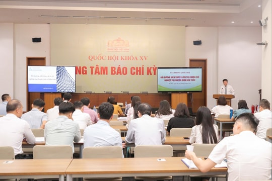 Trang bị kiến thức đấu thầu – nâng cao chất lượng tham mưu, phục vụ hoạt động của Quốc hội