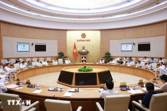 PM urges legal reforms to remove obstacles, foster development