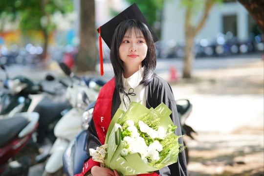 "Nguyên tắc vàng" của nữ thủ khoa chuyên ngành Kinh tế đối ngoại Trường ĐH Ngoại thương với điểm tuyệt đối