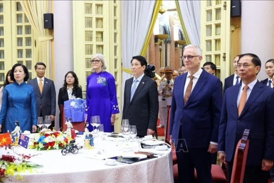 State President hosts banquet in honour of Australian Governor-General
