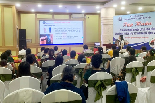 Hà Tĩnh: Tập huấn về tư vấn cai nghiện thuốc lá tại cộng đồng