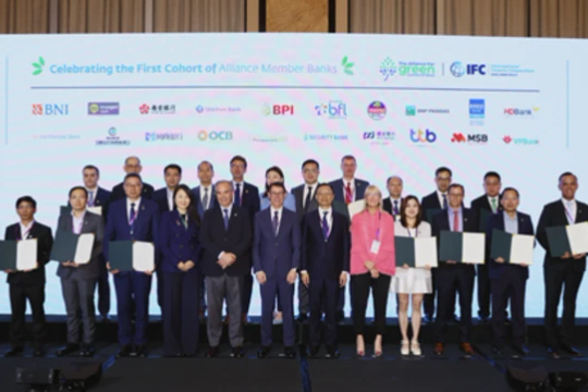 Four Vietnamese banks join 5.6 trillion USD green finance network