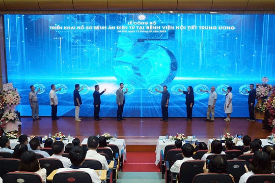 Bệnh viện Nội tiết Trung ương chính thức triển khai áp dụng hồ sơ bệnh án điện tử