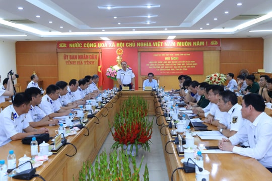 Cảnh sát biển Việt Nam thăm, làm việc với UBND tỉnh Hà Tĩnh