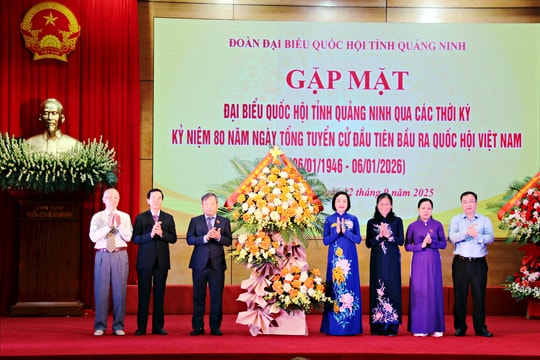 Phó Chủ tịch Quốc hội Nguyễn Thị Thanh dự gặp mặt kỷ niệm 80 năm Tổng tuyển cử đầu tiên bầu Quốc hội Việt Nam tại Quảng Ninh