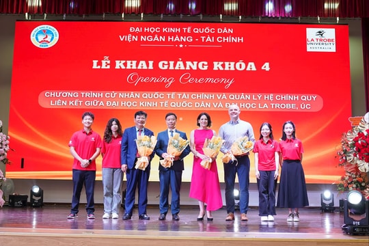 Đại học Kinh tế Quốc dân và Đại học La Trobe khai giảng khóa 4 chương trình liên kết