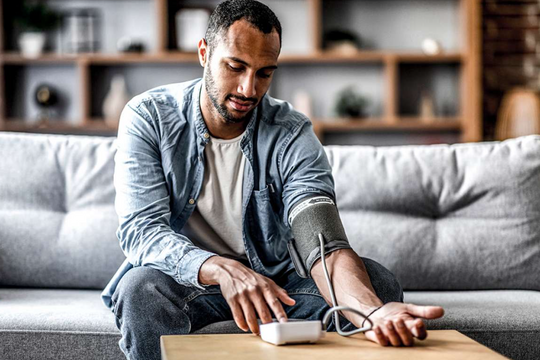 Đừng bỏ qua bước quan trọng này khi đo huyết áp tại nhà