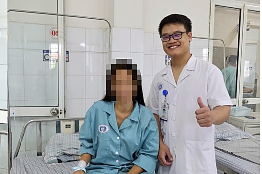 Hoại tử ngón tay vì bị rắn độc cắn