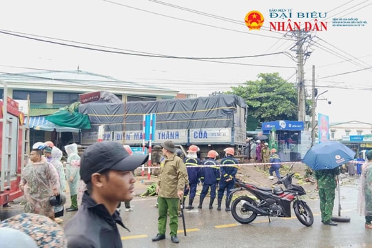 Vụ xe tải mất lái đâm vào chợ làm 15 người thương vong: Có nhiều nạn nhân người Lào