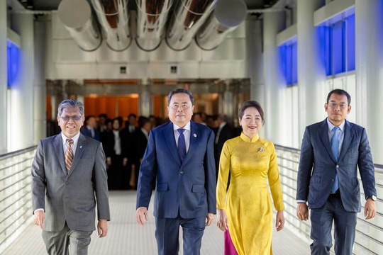 Chủ tịch Quốc hội Trần Thanh Mẫn thăm, làm việc với lãnh đạo Tập đoàn Petronas, Malaysia