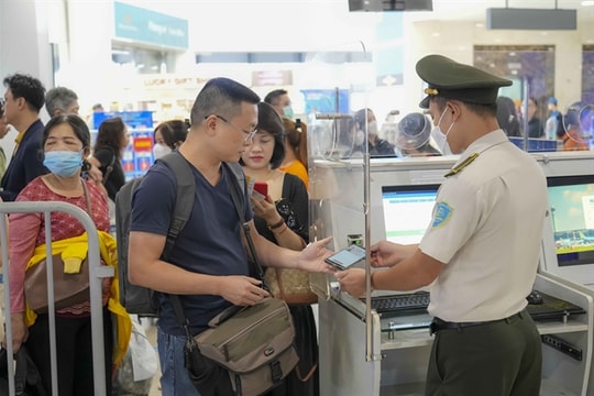 Domestic flights with VNeID: Smoother travel, less crowding