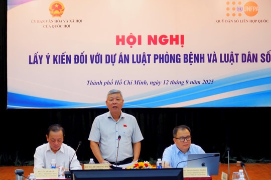 Khẳng định vai trò của dân số trong tăng trưởng kinh tế