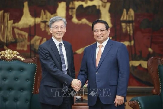 Vietnam ensures funding, investment sources grow in safe, healthy, effective manner: PM